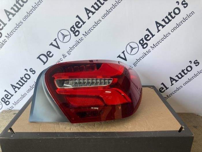 Achterlicht rechts van een Mercedes A-Klasse, -, Nieuw, Ophalen of Verzenden, -