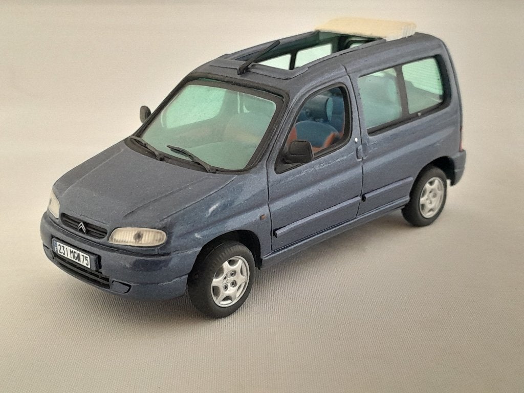 Cittoën Berlingo Multispace; 1:43 van Vitesse, Hobby en Vrije tijd, Ophalen of Verzenden, Zo goed als nieuw, Auto, Overige merken