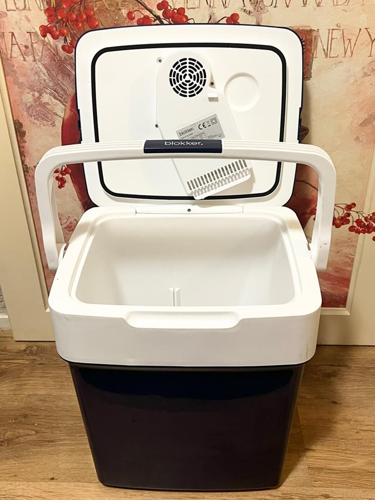 Blokker BL-35003 Elektrische Koelbox 27L 12-220V, Caravans en Kamperen, Koelboxen, Ophalen of Verzenden, Zo goed als nieuw, Koelbox