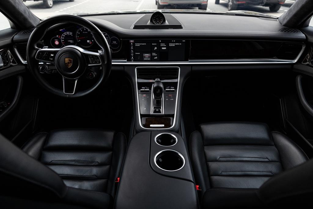 Porsche Panamera Sport Turismo 4.0 Turbo | 4WD | Softclose |, 12 maanden, Gebruikt, Vierwielaandrijving, 129 €/maand