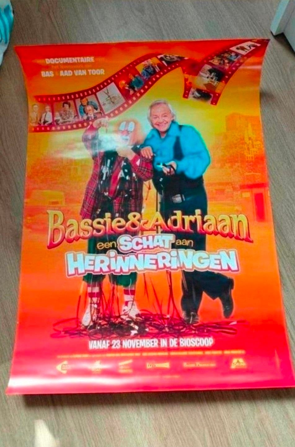 Bassie en Adriaan. Schat aan Herinneringen poster., Ophalen of Verzenden, Zo goed als nieuw, A1 t/m A3, Film en Tv