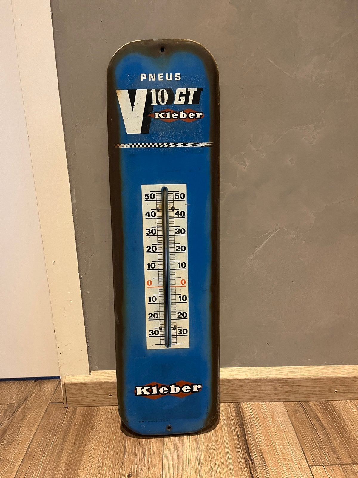 Vintage Kleber Pneus V10 GT Thermometer uit de jaren '50, Verzamelen, Ophalen of Verzenden, Gebruikt, Reclamebord