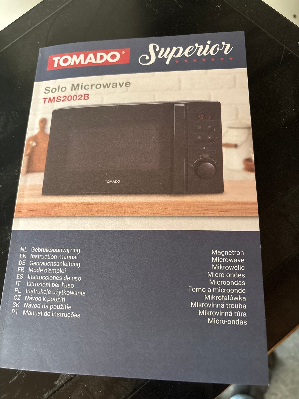Tomado Superior Solo Magnetron TMS2002B - Zo goed als nieuw, Ophalen, Minder dan 45 cm, Draaiplateau, Vrijstaand