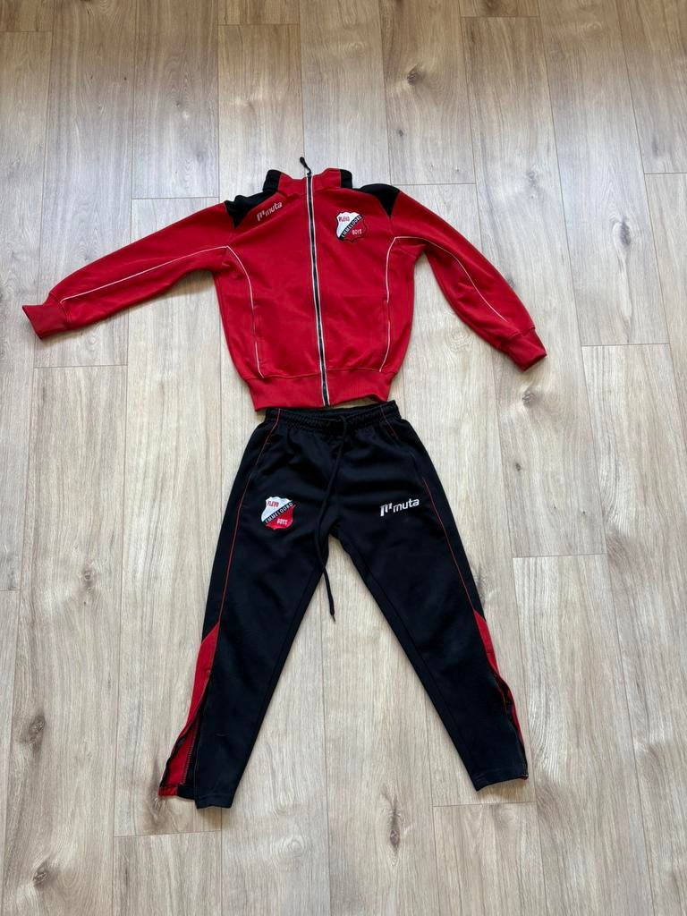 Flevo Boys Trainingspak maat 140, Sport en Fitness, Maat XS of kleiner, Ophalen, Zo goed als nieuw, Trainingspak