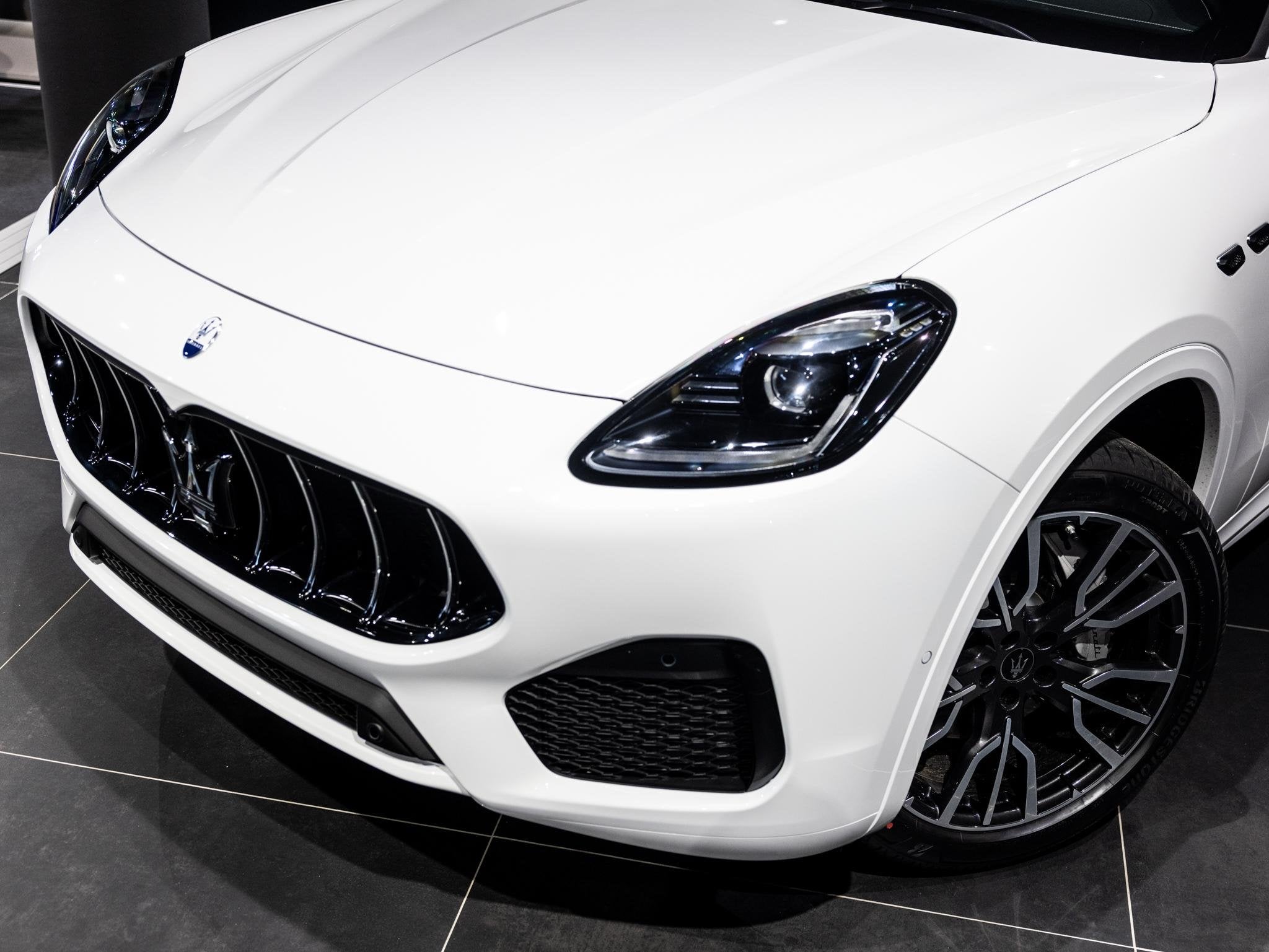 Maserati Grecale 2.0 MHEV GT | 300pk | 360 Surround camera |, Auto's, Maserati, Automaat, 1995 cc, 4 cilinders, Wit