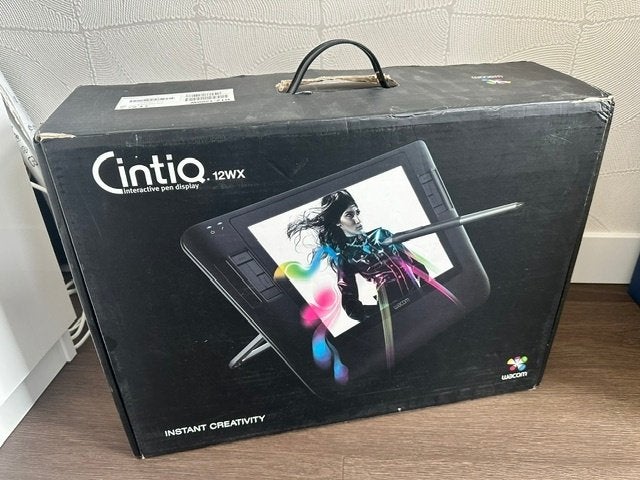 Wacom Cintiq 12WX DTZ-1200W/G – compleet en zeer nette staat, Computers en Software, Ophalen of Verzenden, Zo goed als nieuw, Bedraad