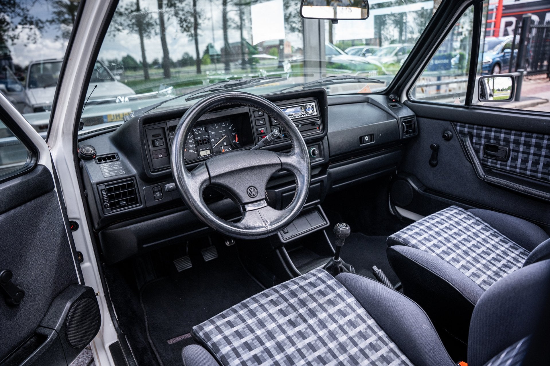 Volkswagen Golf Cabriolet 1.8 Quartett | Stuurbekrachtiging, Voorwielaandrijving, Stof, Zwart, 4 cilinders
