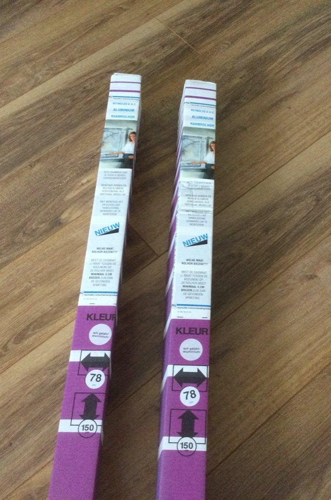 2 x nieuwe vliegenhorren Muggenhor Voor ramen. Zie maat foto, Doe-het-zelf en Verbouw, Deuren en Horren, Ophalen, Minder dan 80 cm