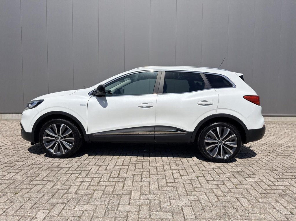 Renault Kadjar 1.2 TCe Bose *Climate*|Cruise|LED|Stoelver|Pa, Voorwielaandrijving, Kadjar, Gebruikt, 4 cilinders