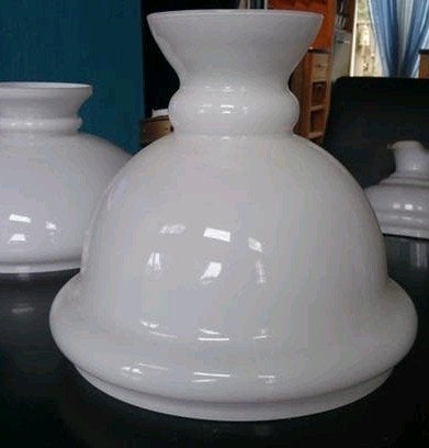 Zgan grote melkwit kap voor olie of schippers lamp, Ophalen of Verzenden, Zo goed als nieuw, Rond, 25 tot 50 cm
