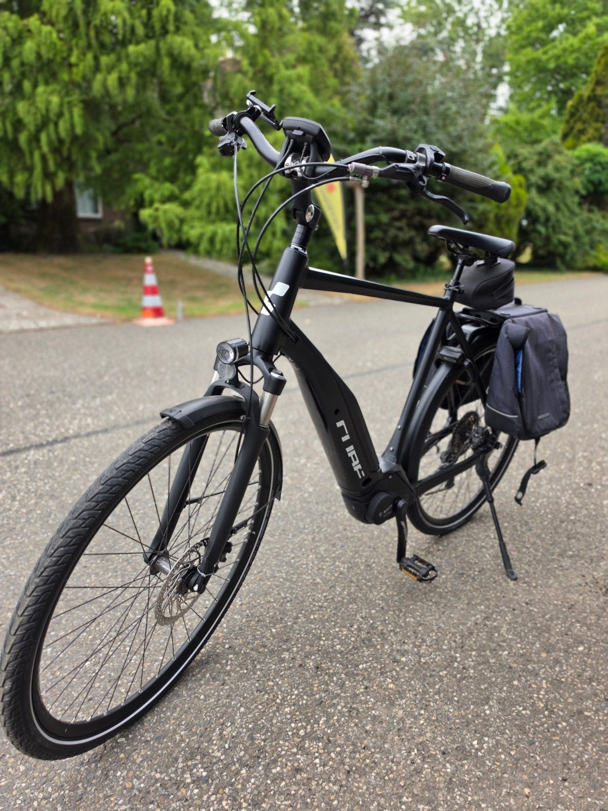 Cube Touring Pro elektrische fiets met Bosch motor, Fietsen en Brommers, Elektrische fietsen, Ophalen of Verzenden, Gebruikt, Cube
