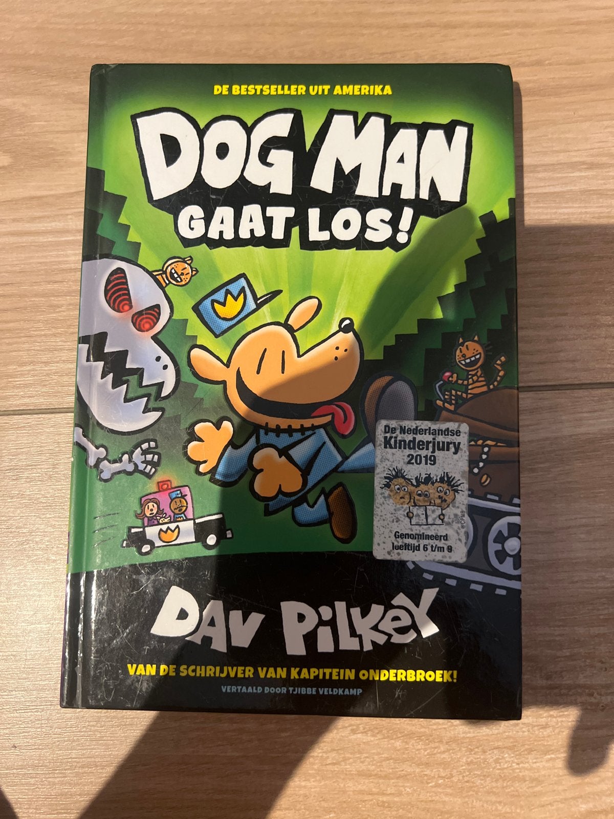 Dav Pilkey - Dog Man gaat los!, Boeken, Fictie algemeen, Ophalen of Verzenden, Zo goed als nieuw, Dav Pilkey