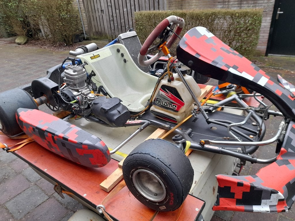 Gillard TG-15 kart met IAME X30 125cc inclusief aanhanger, Sport en Fitness, Ophalen, Gebruikt, Kart