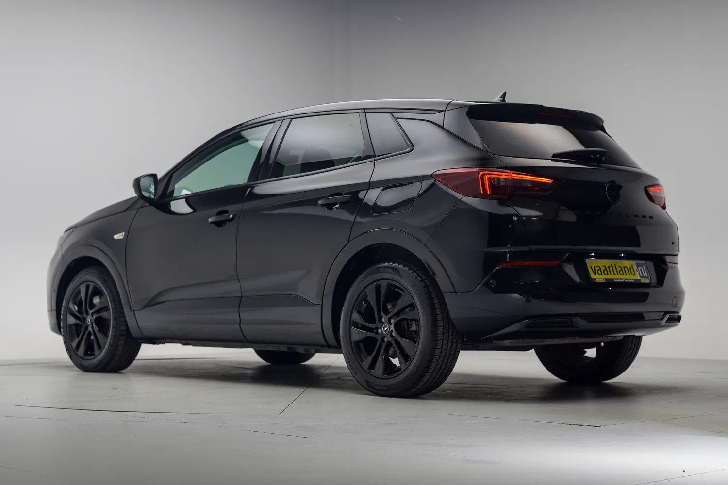 Opel Grandland X GS 1.6 Turbo Plug-In [ Stoelverwarming Navi, Auto's, Opel, Automaat, 0 cilinders, Gebruikt, Zwart
