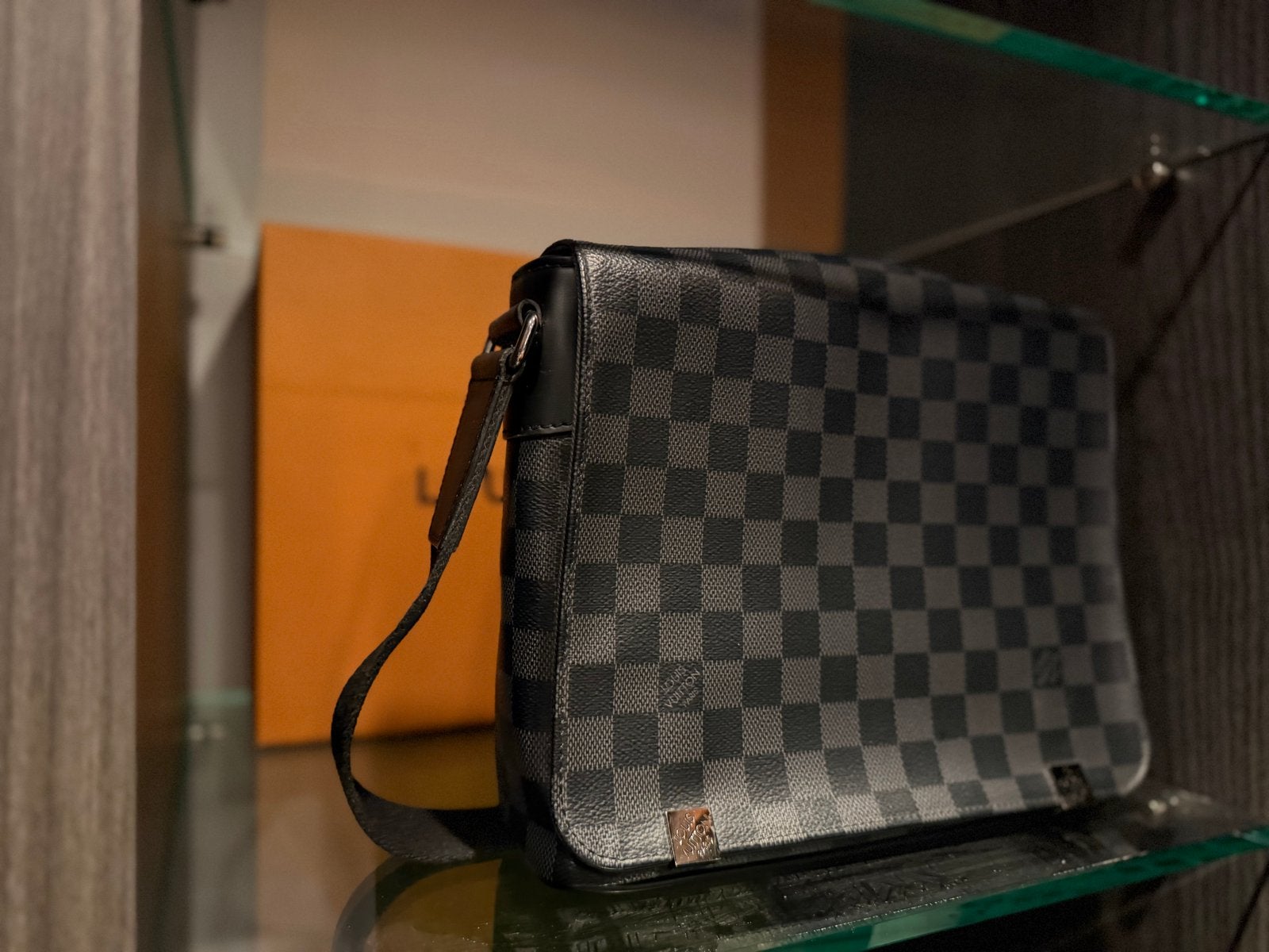 Louis Vuitton District PM NM Messenger Damier Graphite, Ophalen, Zo goed als nieuw