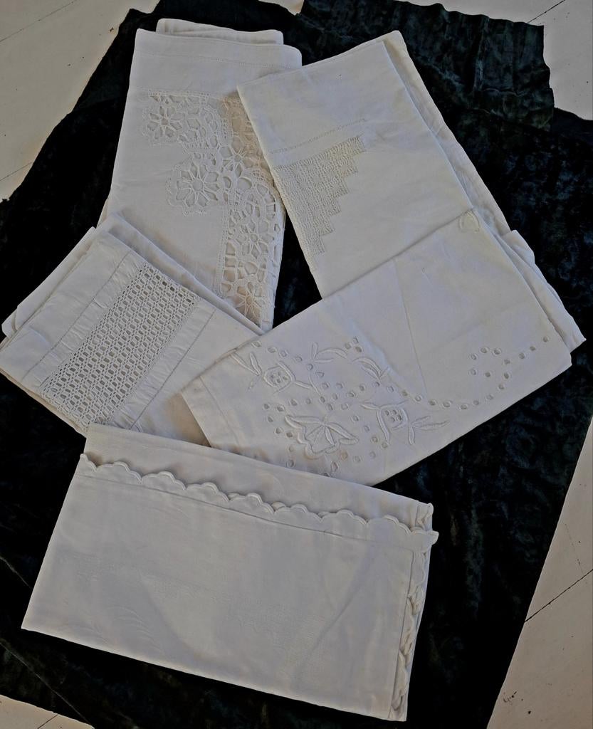 5 antieke grote slopen .met kant,handgehaakte delen .5 stuks, Ophalen of Verzenden