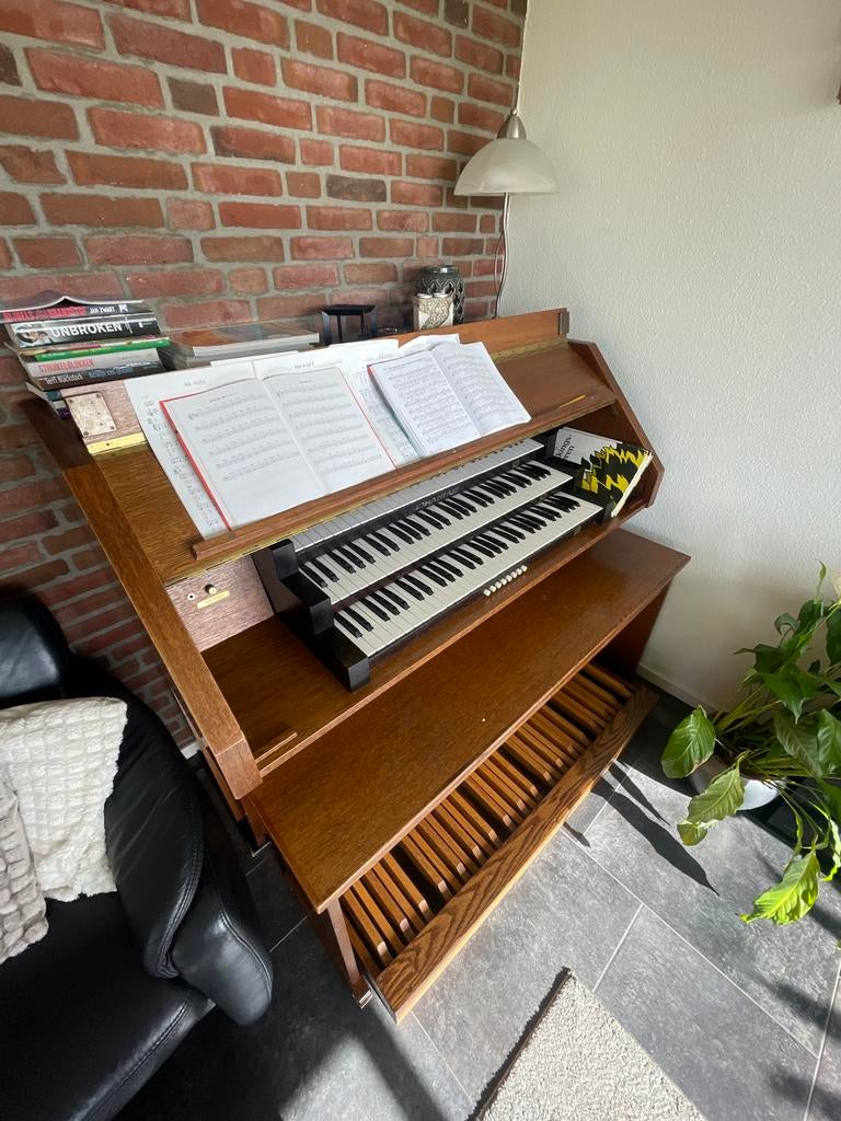 Orgel, orgelbank en pedalen, Muziek en Instrumenten, Ophalen, Gebruikt, 3 klavieren, Orgel