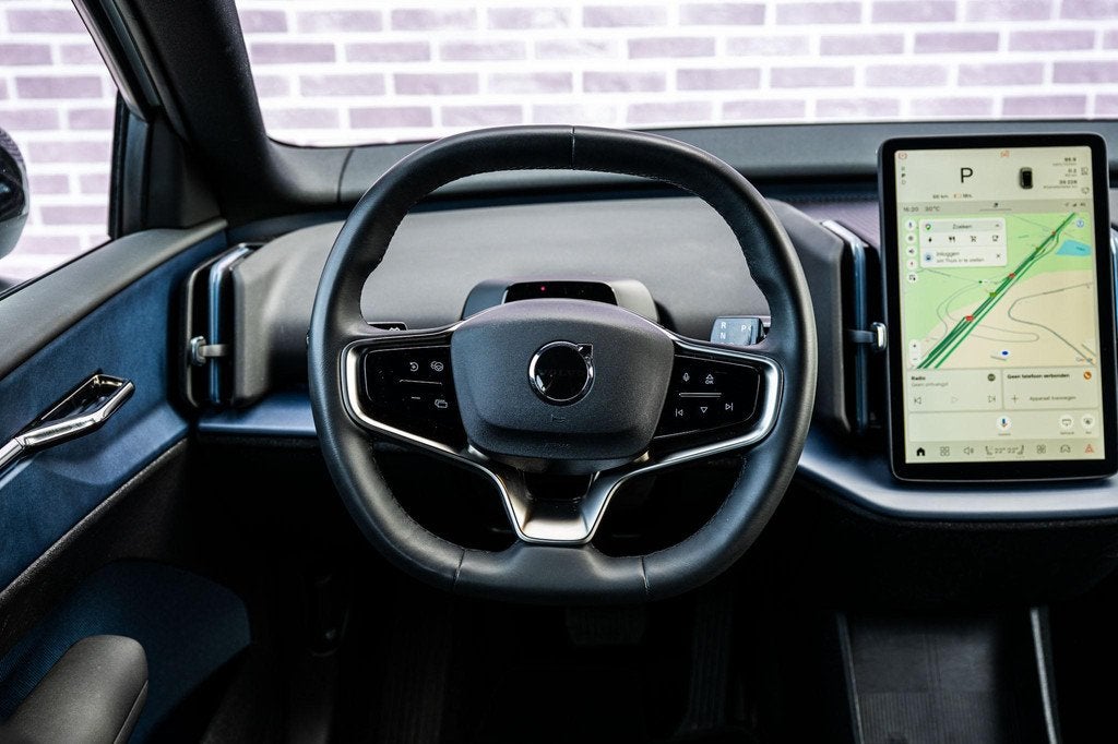 Volvo EX30 Single Motor Extended Range Plus 69 kWh | Stoel e, Auto's, Volvo, Automaat, Achterwielaandrijving, Gebruikt, Leder en Stof