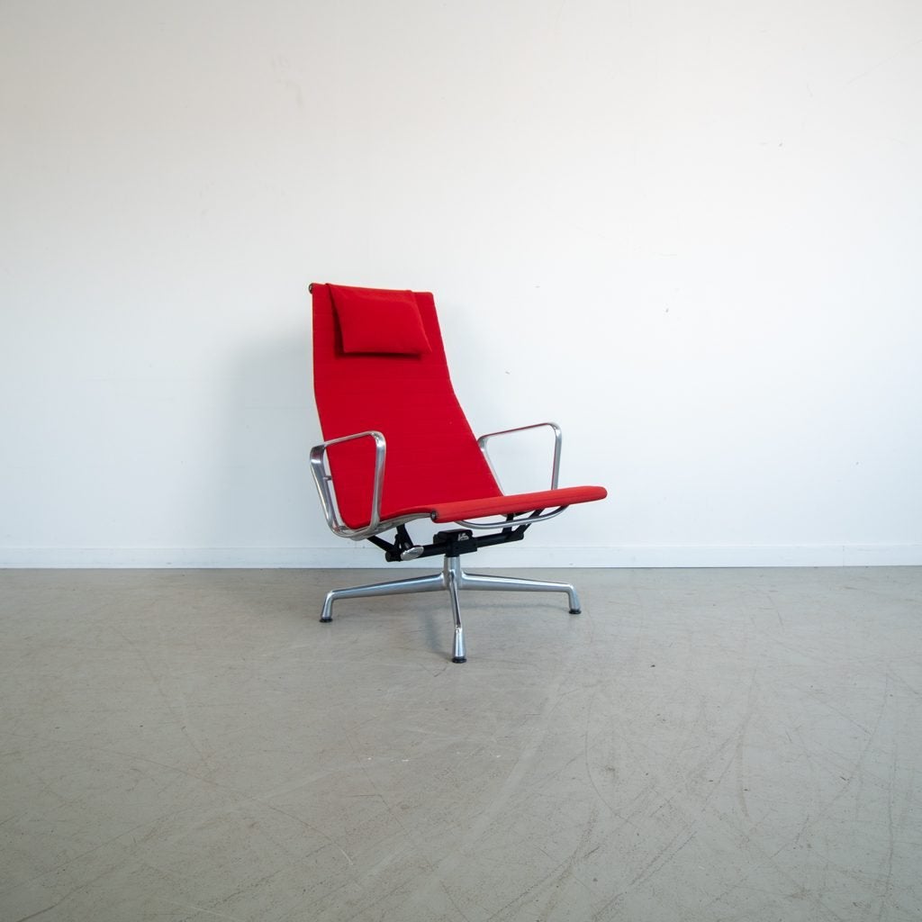 Vitra Eames EA 124 Fauteuil Rood Hopsak - Aluminium, Niet ingevuld, Zo goed als nieuw, Niet ingevuld, Niet ingevuld