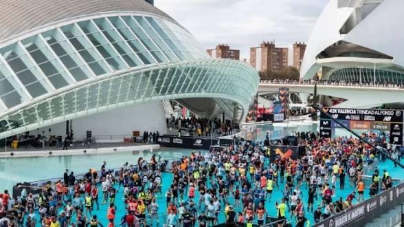 Valencia marathon: ticket gezocht, Ophalen of Verzenden, Nieuw, Overige typen, Overige merken