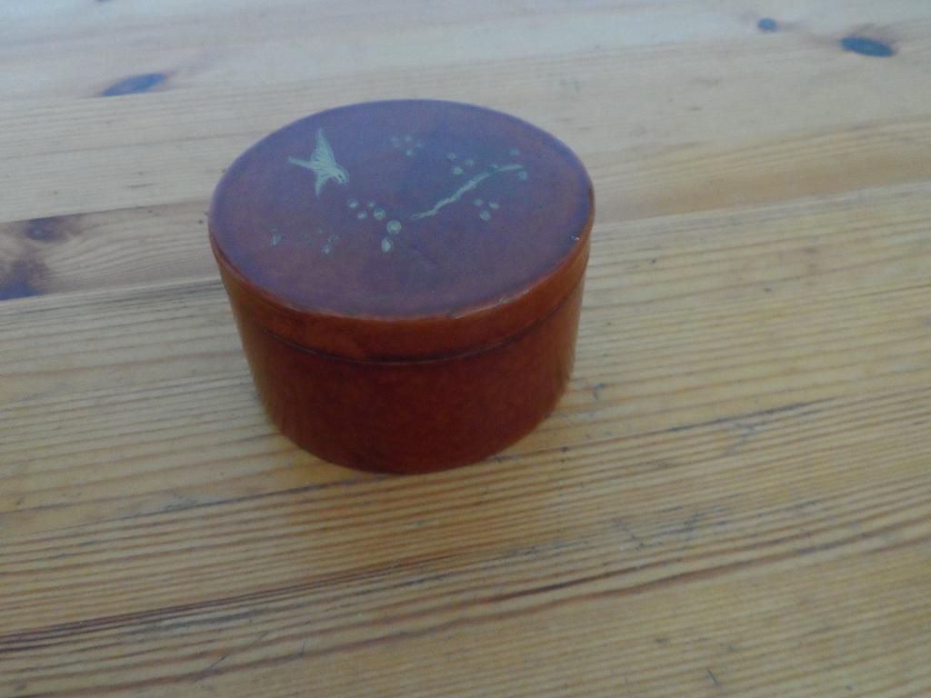 Houten bakje met 10 schoteltjes met vogels design, Antiek en Kunst, Curiosa en Brocante, Ophalen of Verzenden