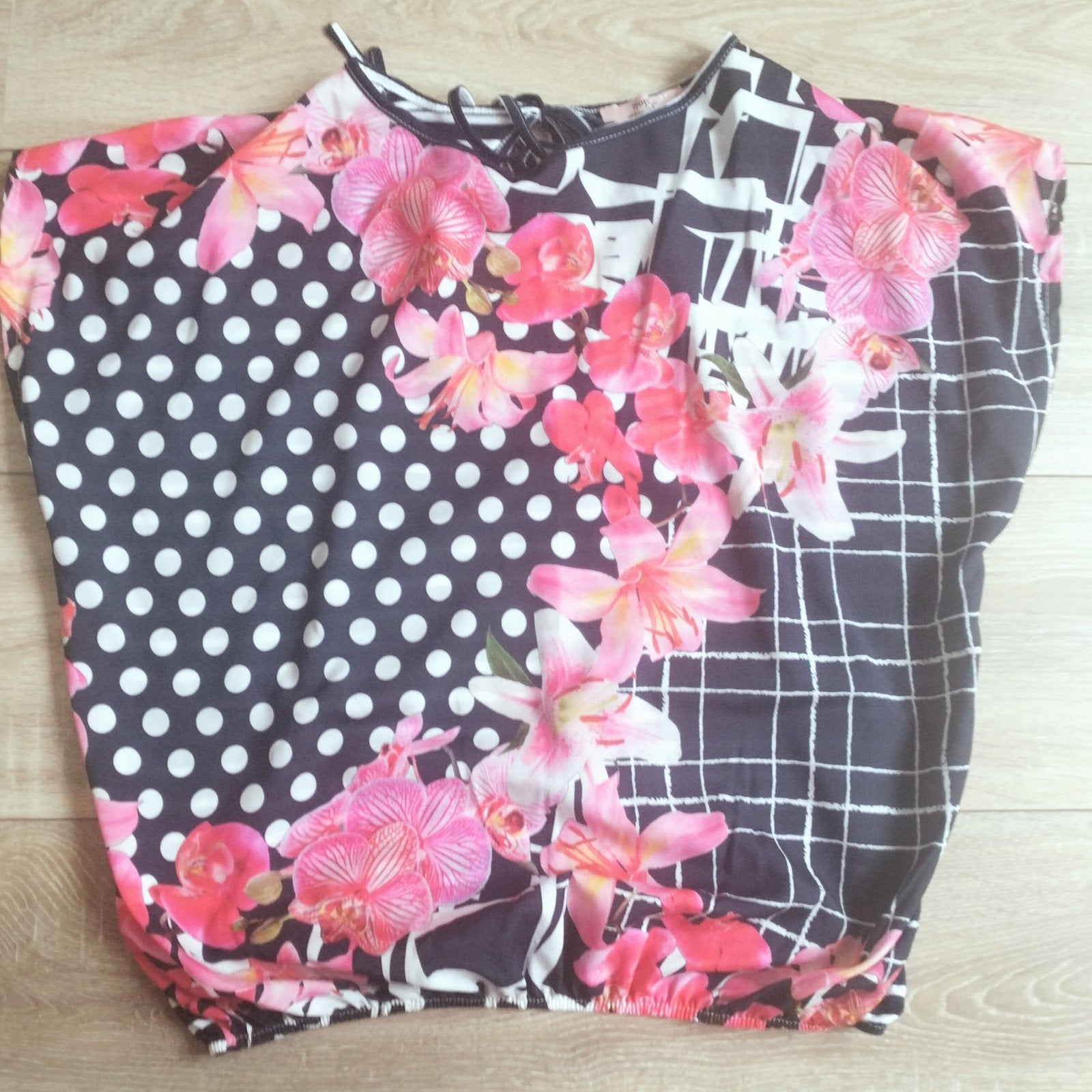 SOPHIA tuniek blauw met roze en wit mt m in nette staat, Kleding | Dames, Blouses en Tunieken, Maat 38/40 (M), Blauw, Ophalen of Verzenden