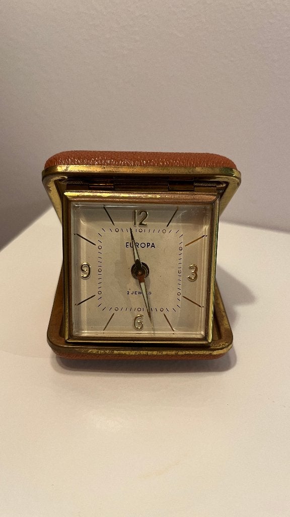 Vintage Reiswekker Europa 2 Jewels, Antiek en Kunst, Antiek | Klokken, Ophalen