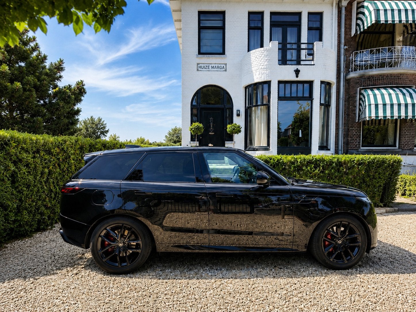 Land Rover Range Rover (sport) P440e 440pk AWD AUT Phev 2023, Auto's, Land Rover, Automaat, Parkeerassistent, 2500 kg, Dealer onderhouden