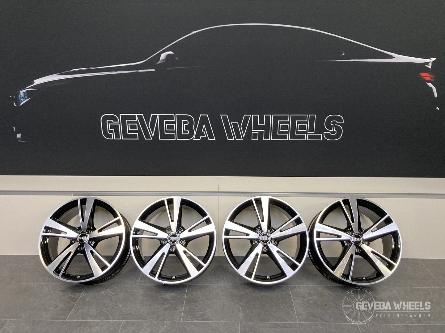 19” originele Audi A3 S3 8P 8V 8Y ‘Blade’ velgen 5x112  8V0, Auto-onderdelen, 19 inch, Gebruikt, Velg(en), -