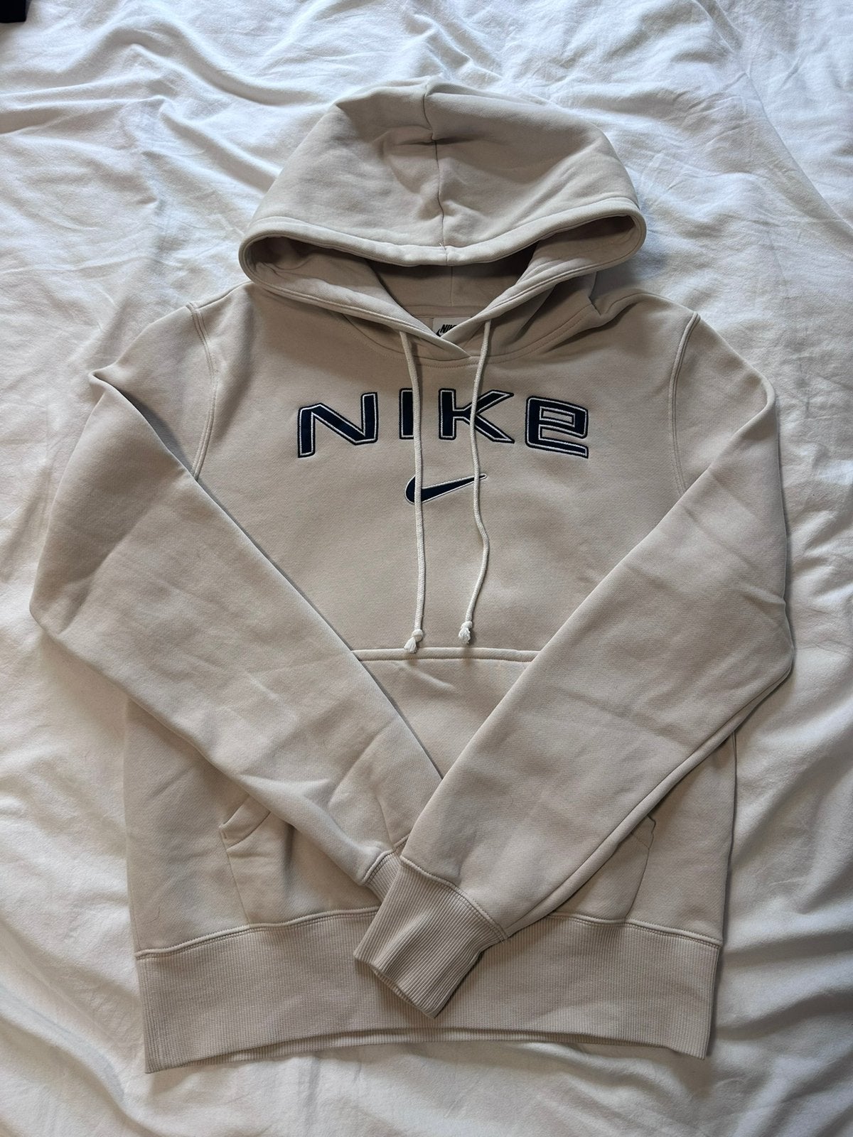 Nike hoodie, Kleding | Dames, Truien en Vesten, Ophalen of Verzenden, Zo goed als nieuw, Maat 36 (S), Beige