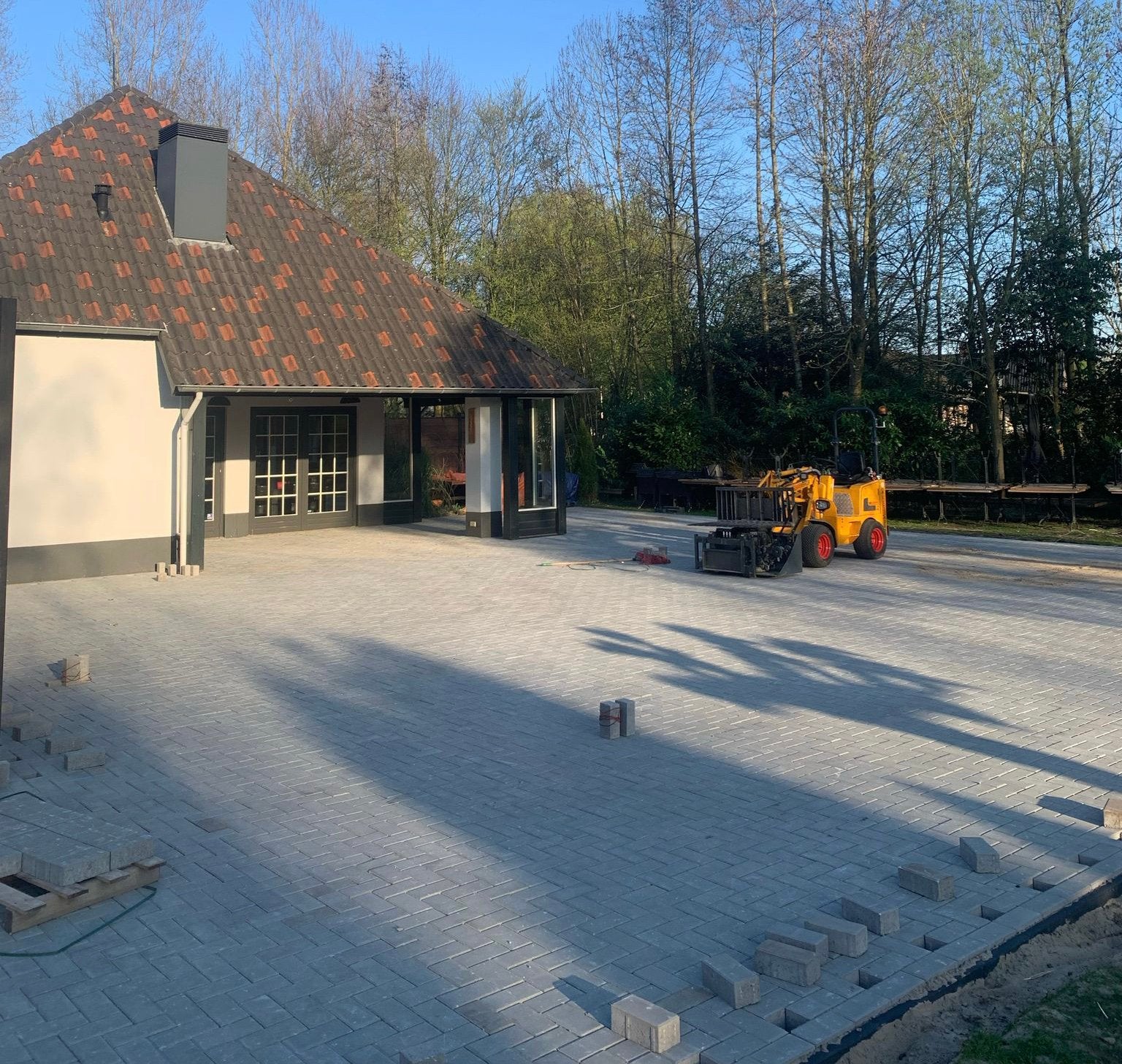 Stratenmaker / hovenier, Diensten en Vakmensen, Tuinmannen en Stratenmakers, Garantie, Tuinonderhoud of Snoeiwerk