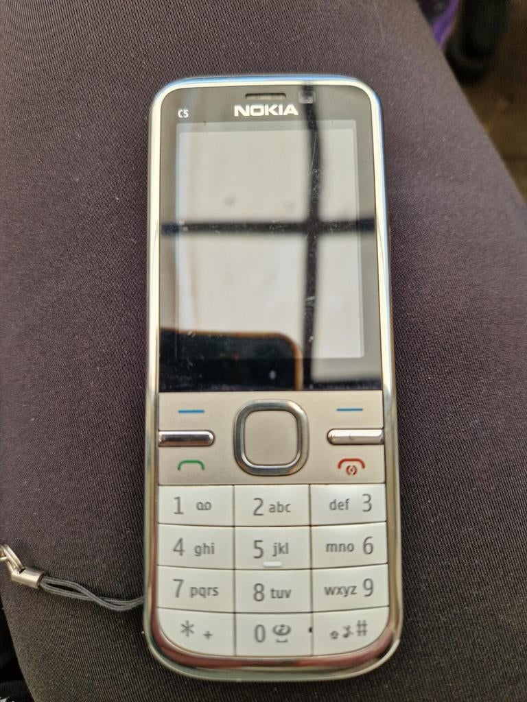 Nokia C5, Telecommunicatie, Mobiele telefoons | Nokia, Gebruikt, Fysiek toetsenbord, 3 tot 6 megapixel, Ophalen of Verzenden