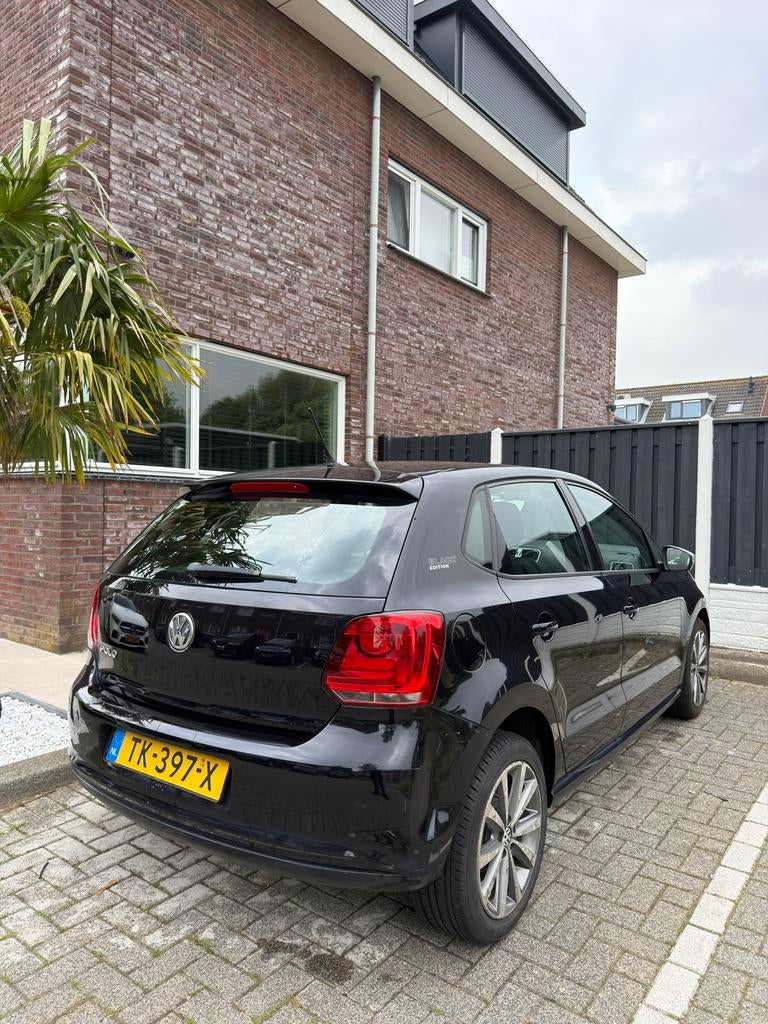 Volkswagen Polo 1.2 51KW 2012 Zwart, Voorwielaandrijving, 967 kg, 40 €/maand, 1198 cc