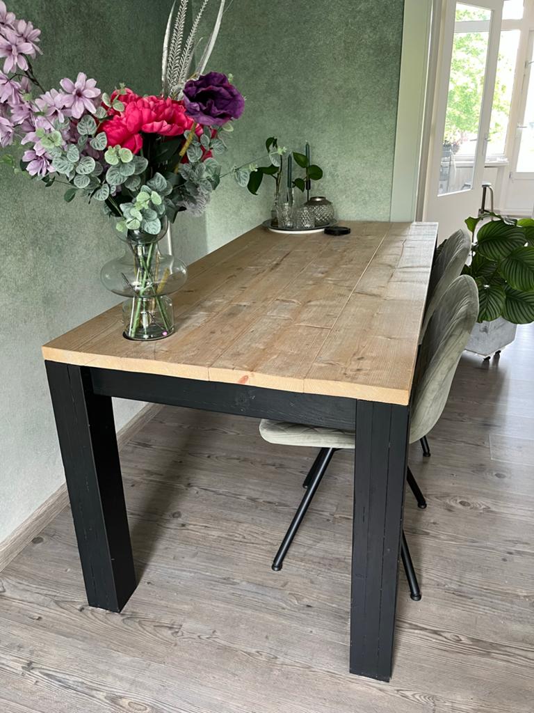 Steiger houten eettafel met zwart onderstel, Ophalen, Gebruikt, Overige materialen, 50 tot 100 cm