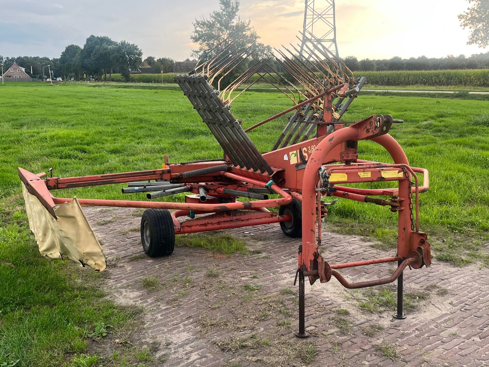 Krone hark, zwadhark, Ophalen, Weidebouw