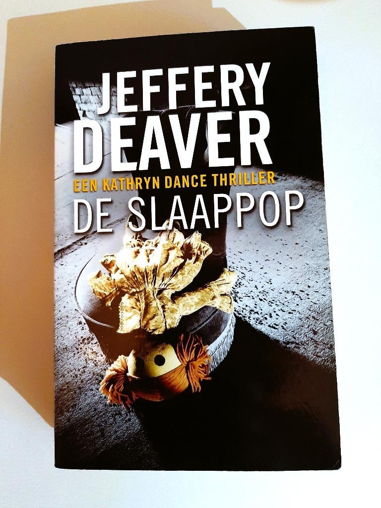De slaappop – Jeffery Deaver, Ophalen of Verzenden, Zo goed als nieuw, Jeffery Deaver