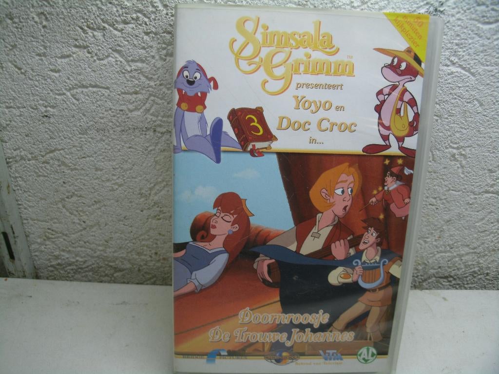 vhs 214a simsale grimm doornroosje, Cd's en Dvd's, VHS | Kinderen en Jeugd, Alle leeftijden, Ophalen of Verzenden, Zo goed als nieuw