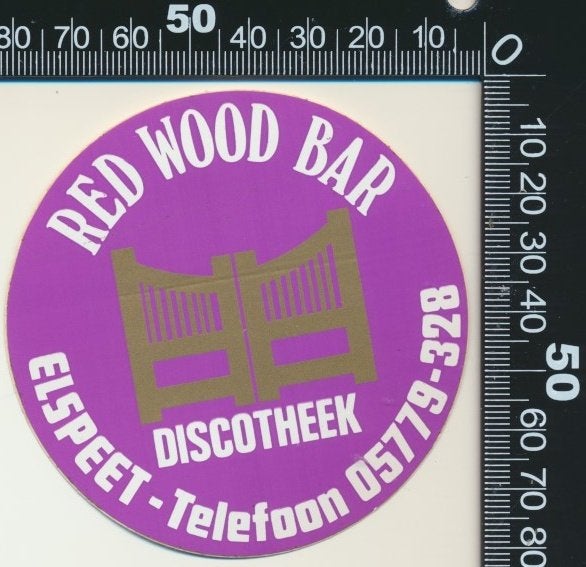 Sticker: Discotheek Red Wood Bar - Elspeet (1), Verzamelen, Ophalen of Verzenden, Zo goed als nieuw, Bedrijf of Vereniging