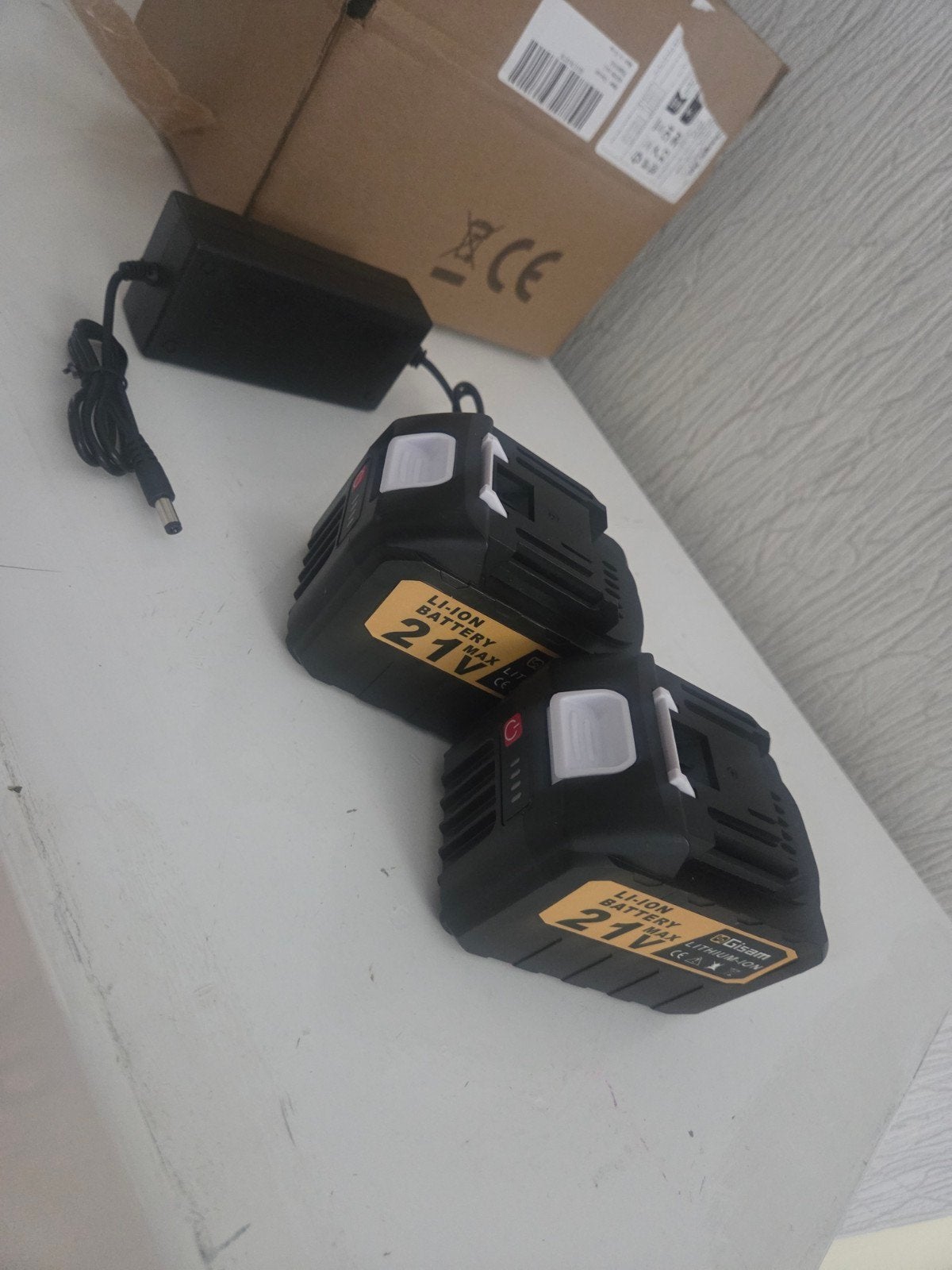Universele Accu voor Boormachine - 21V Li-ion (2 stuks), Ophalen of Verzenden, Nieuw, Overige typen