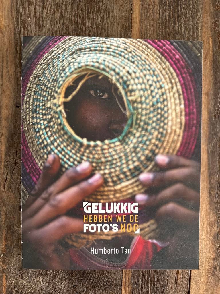 Linda Loenen - Gelukkig Hebben We De Foto's Nog, Ophalen of Verzenden, Zo goed als nieuw, Damesbladen