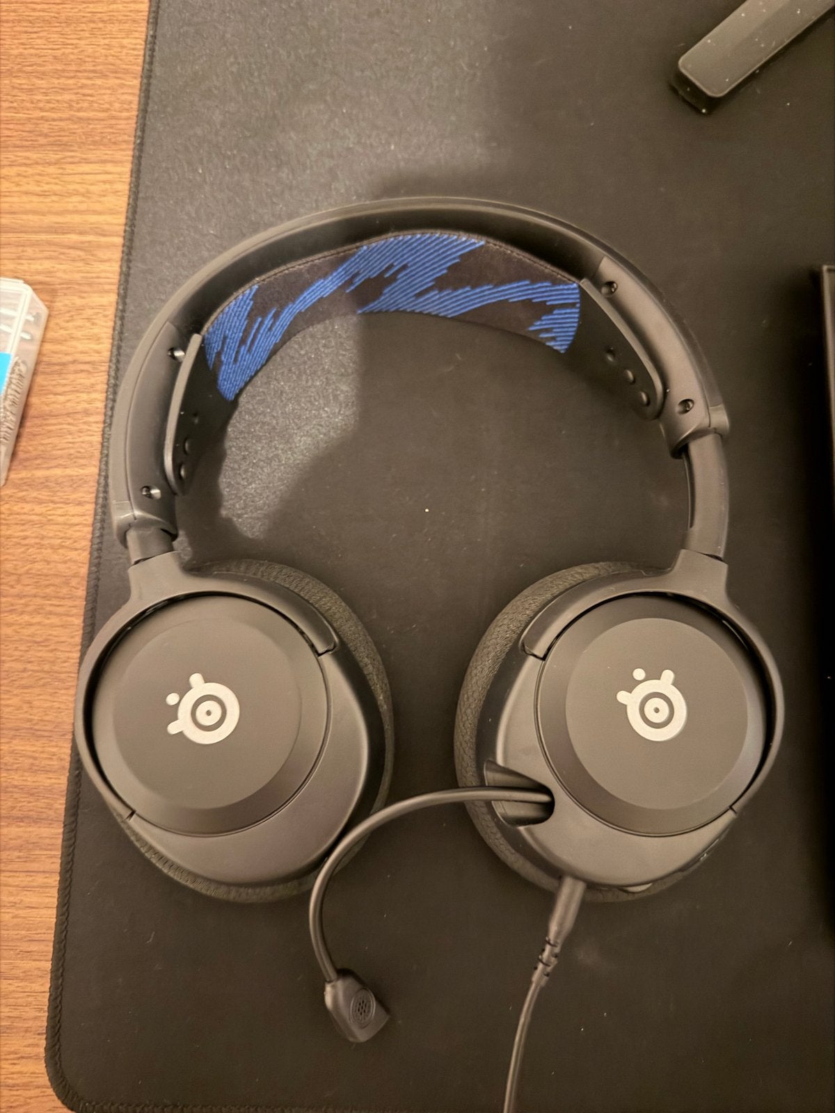 SteelSeries Arctis Nova P1 gaming headset zwart, Mute-functie, Ophalen of Verzenden, Zo goed als nieuw, Over-ear