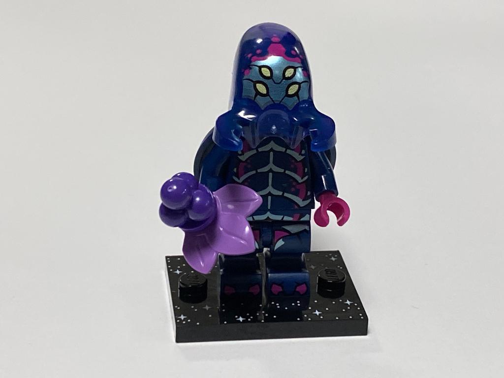 Lego Series 26 Minifiguur col26-10 Alien Beetlezoid, Lego, Nieuw, Ophalen of Verzenden, Minifiguren serie