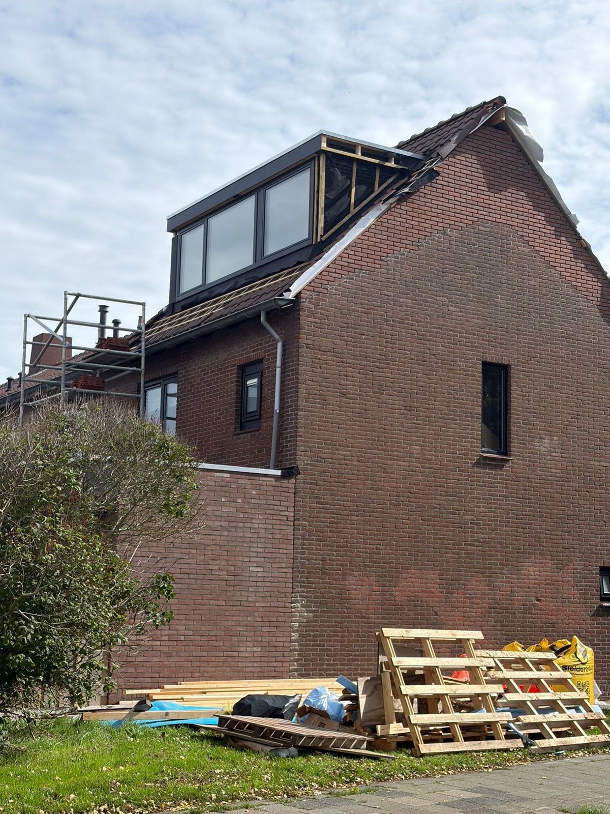 Allround klusser Den Helder Dakkapel, aftimmeren, gipswanden, Diensten en Vakmensen