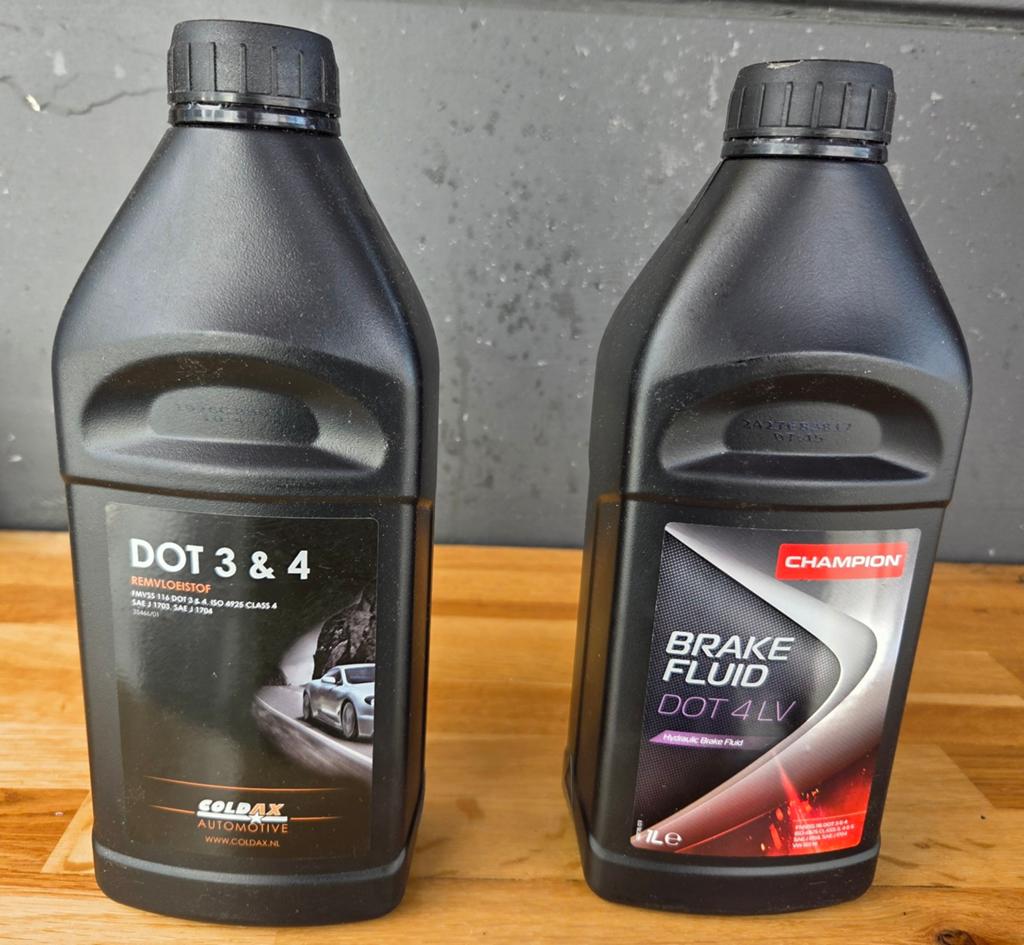 2 flacons  remvloeistof 1 liter flacon, Auto diversen, Onderhoudsmiddelen, Ophalen