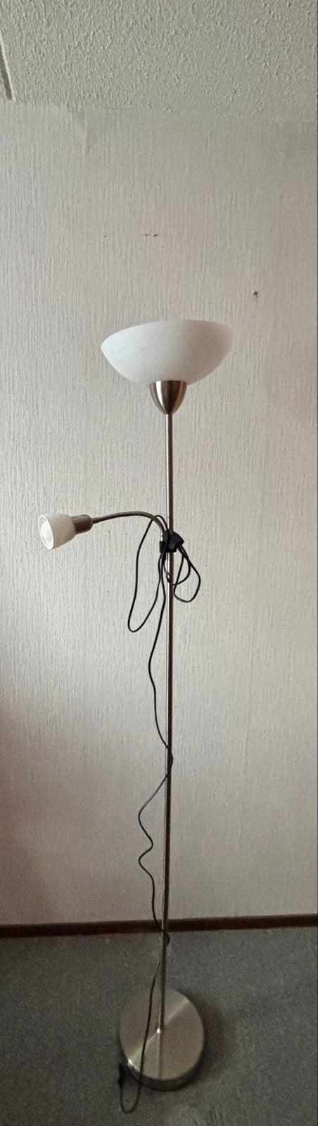 Staande lamp met leeslamp - Rookvrij huis, Ophalen, Gebruikt, Kunststof, E27 (groot)
