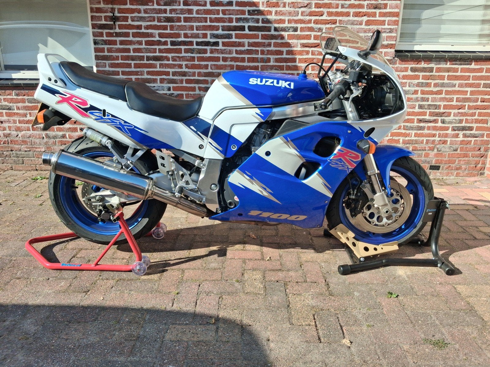 Suzuki GSX-R 1100 W 1993 - 2e eigenaar. gsxr1100 gsx-r1100w, Motoren, Motoren | Suzuki, 4 cilinders, Motorrijbewijs A, Gebruikt