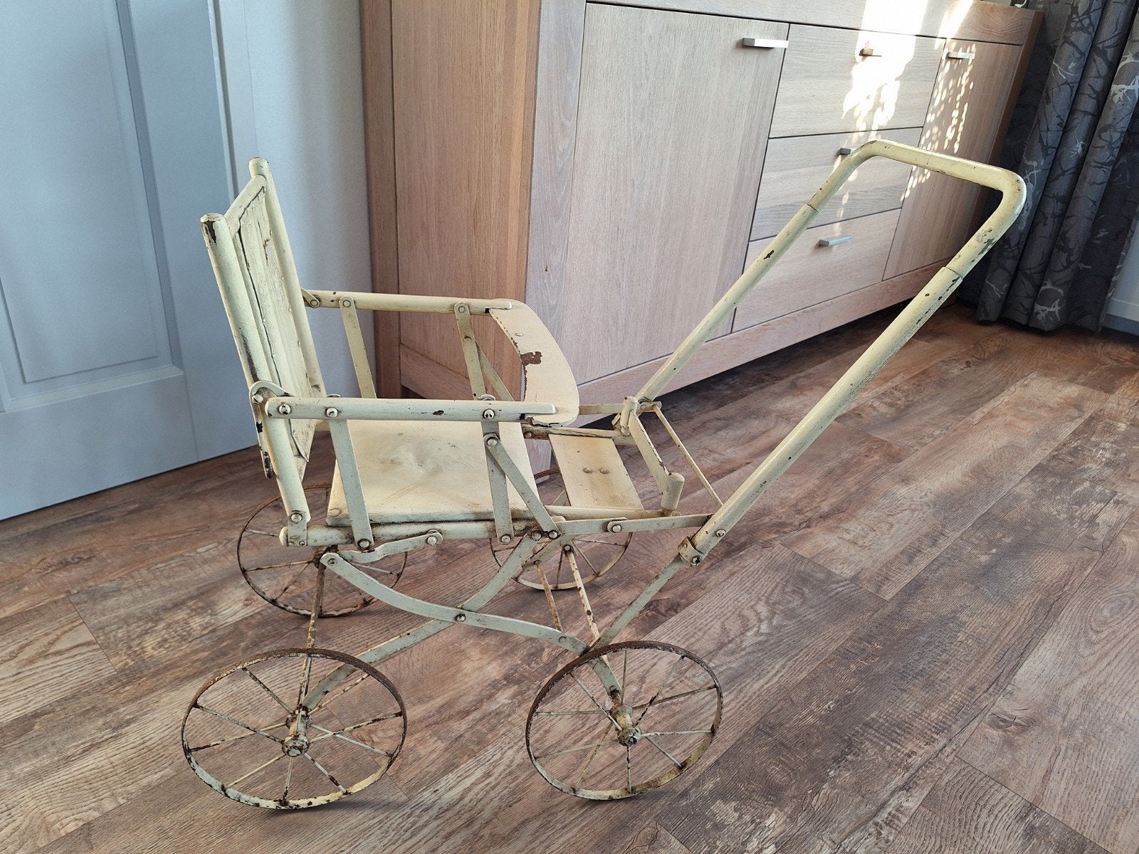 Geheel opvouwbaar antiek speelgoed buggy/wandelwagen, Ophalen