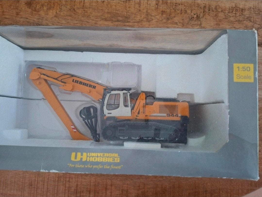 Liebherr Rupskraan 944 1:50 Universal Hobbies, Hobby en Vrije tijd, Modelauto's | 1:50, Ophalen of Verzenden, Nieuw, Hijskraan, Tractor of Landbouw