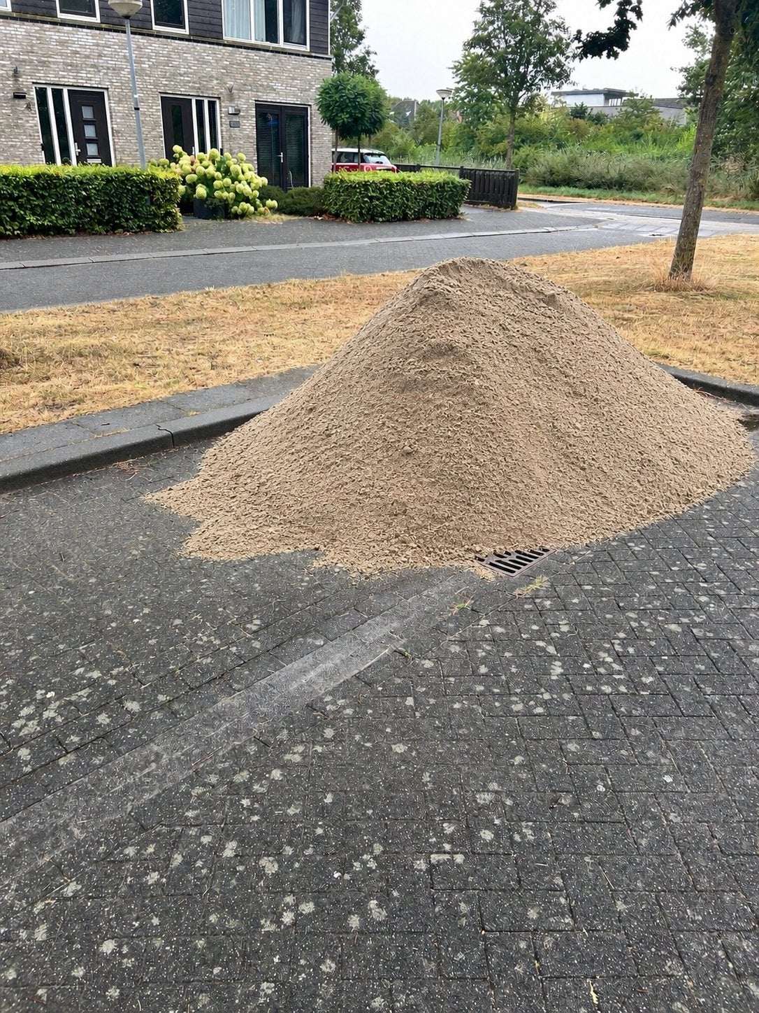 6-7 kuub schoon zand. Gratis af te halen in Almere, Ophalen, Ophoogzand