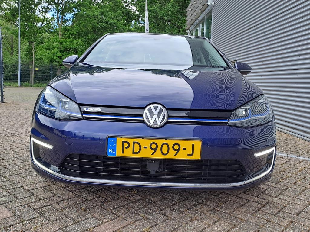Volkswagen e-Golf e-Golf | SOH waarde accu is 92,5 % | Parke, Auto's, 12 maanden, Stof, Gebruikt, Blauw